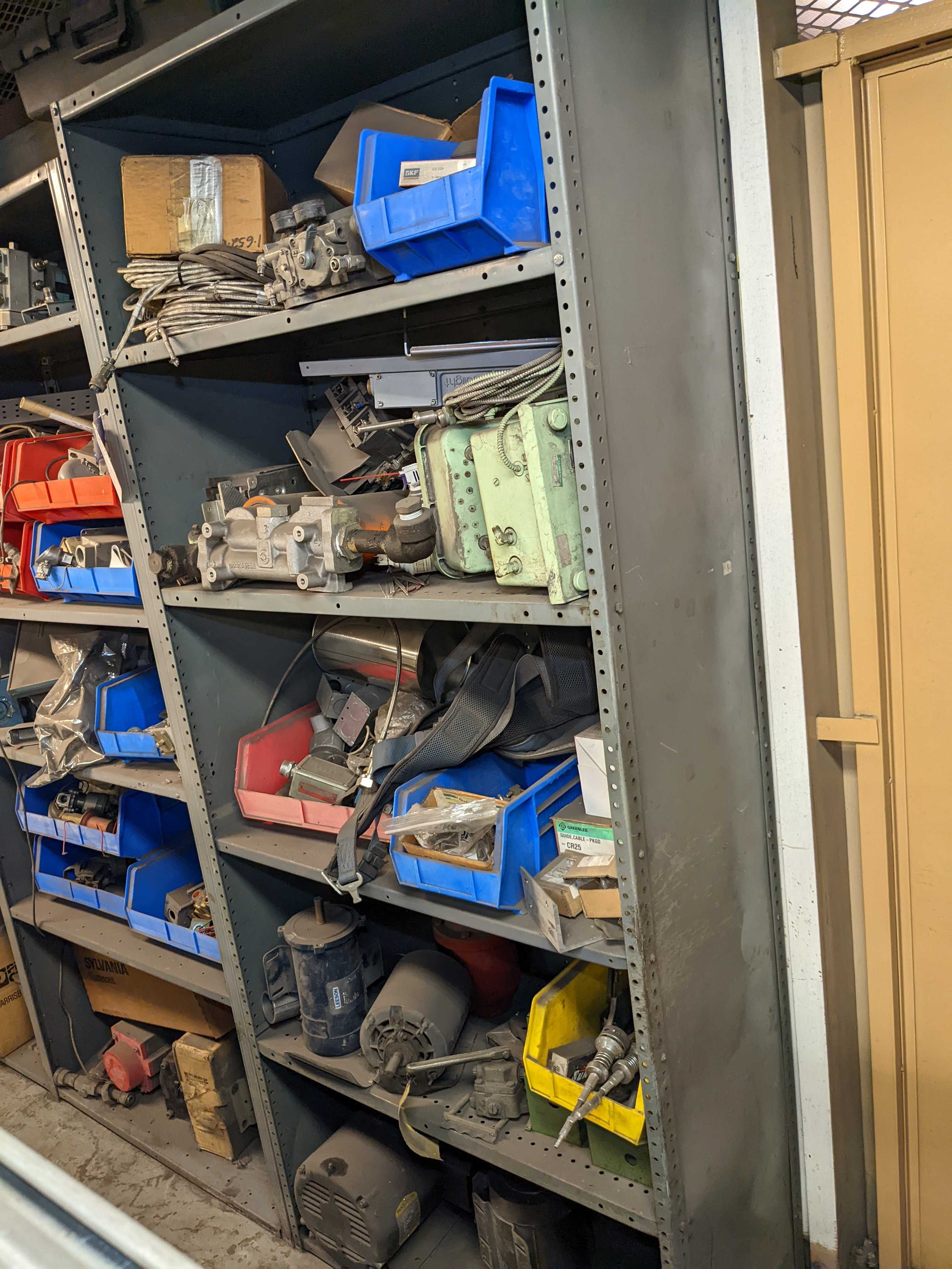 CONTENTS OF SHELVING - INDUSTRIAL PARTS