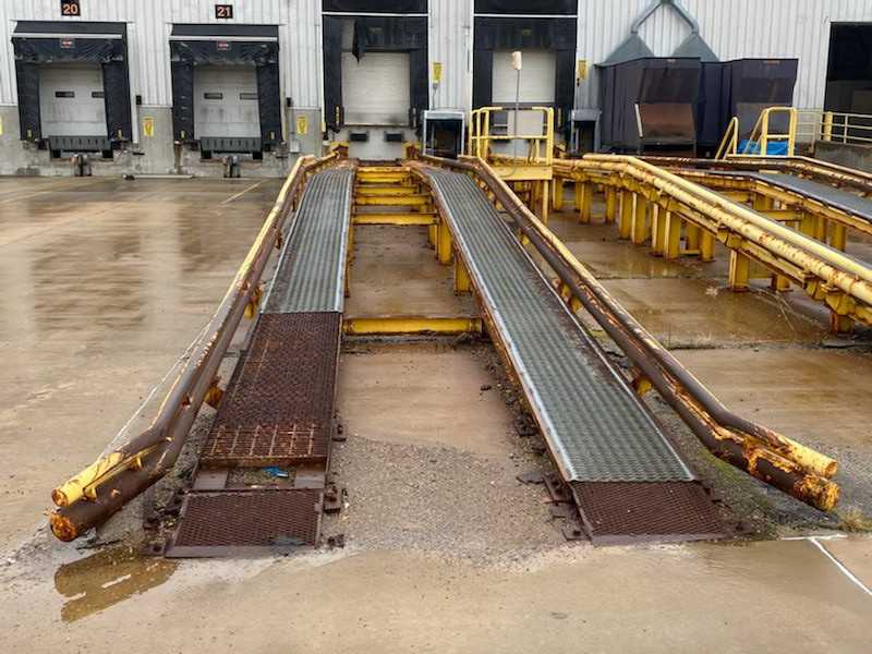 Semi-Trailer Dock Ramp - MISCELLANEOUS