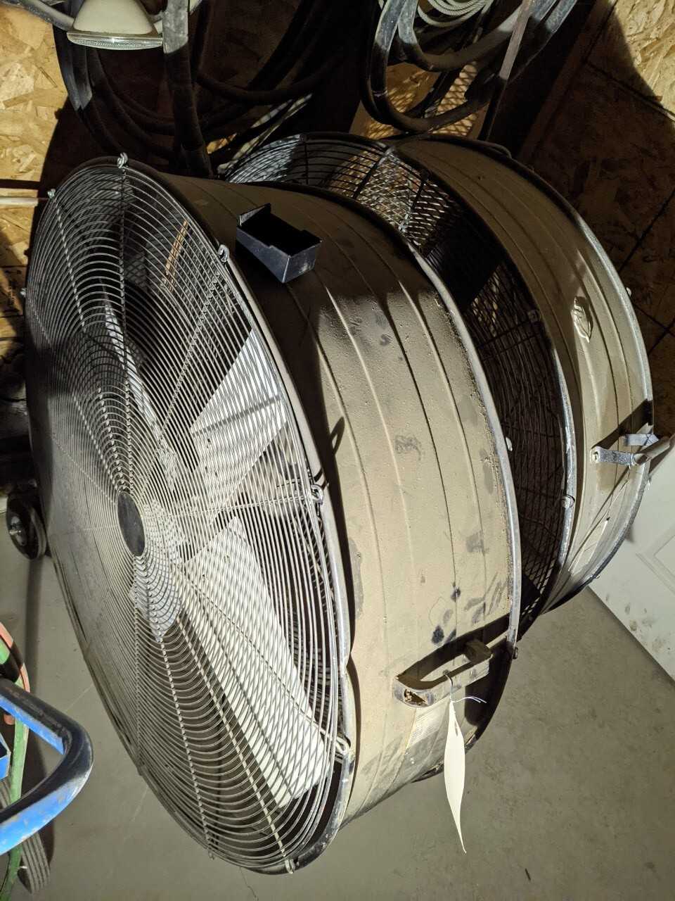 Lot of 2 fans - TEMPERATURE CONTROL COMPONENTS