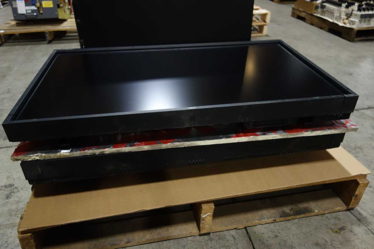 PALLET OF NEC LCD MULTISYNC P402 MONITORS DELL ECM01 SERVERS - ELECTRICAL COMPONENTS