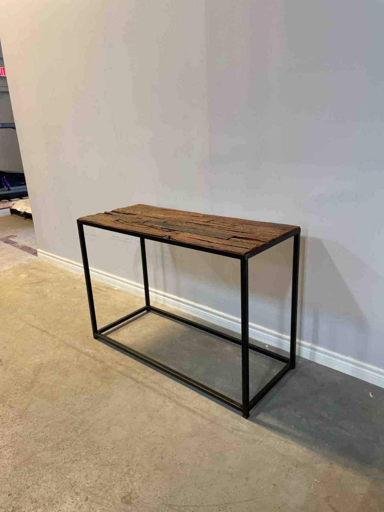 BARK WOOD CONSOLE TABLE 48" X 20" X 32". DISTRESSED BARK WOOD TOP - ELECTRIC POWER TOOLS