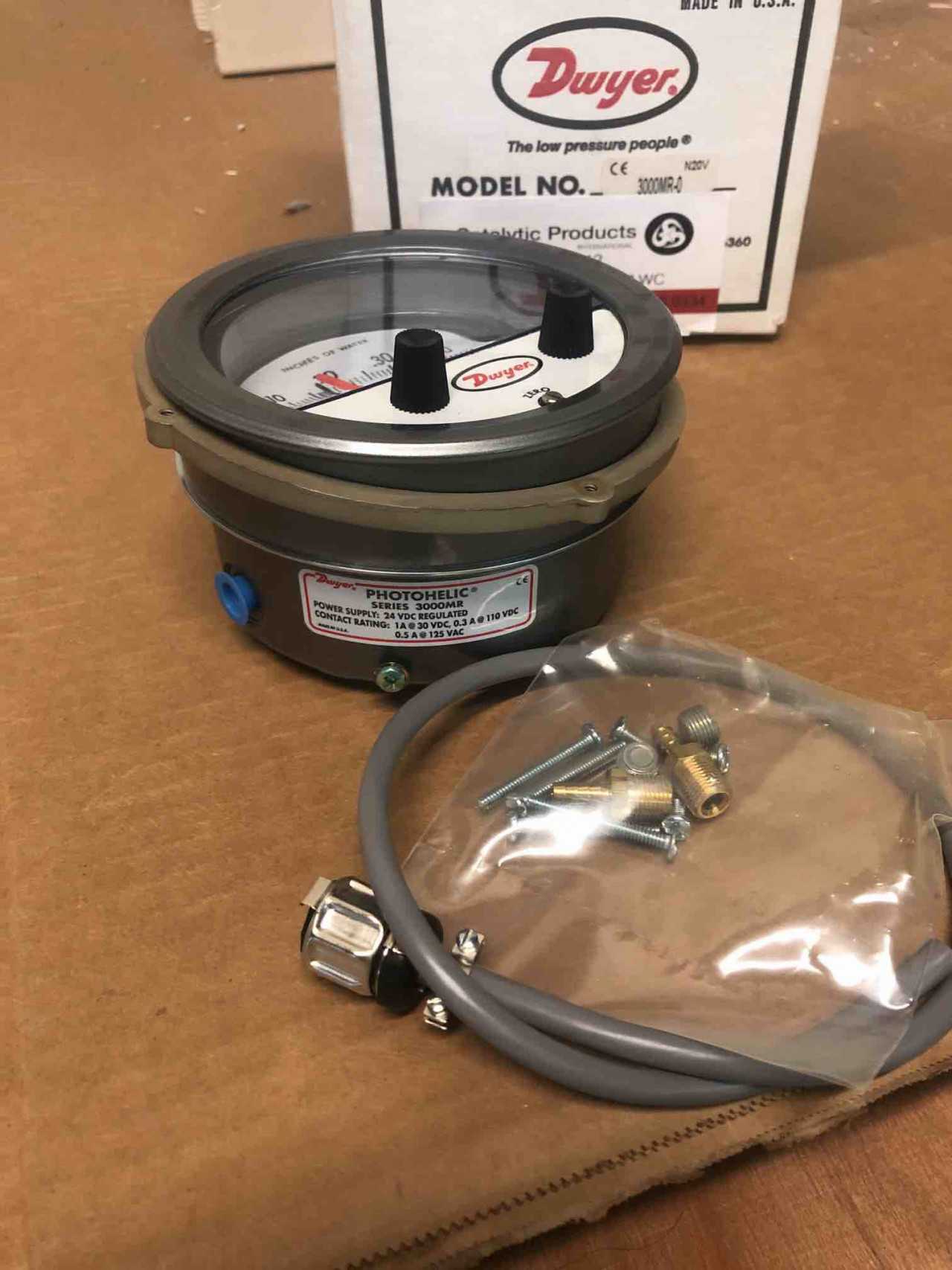 Dwyer Pressure Switch Gauge - INDUSTRIAL PARTS