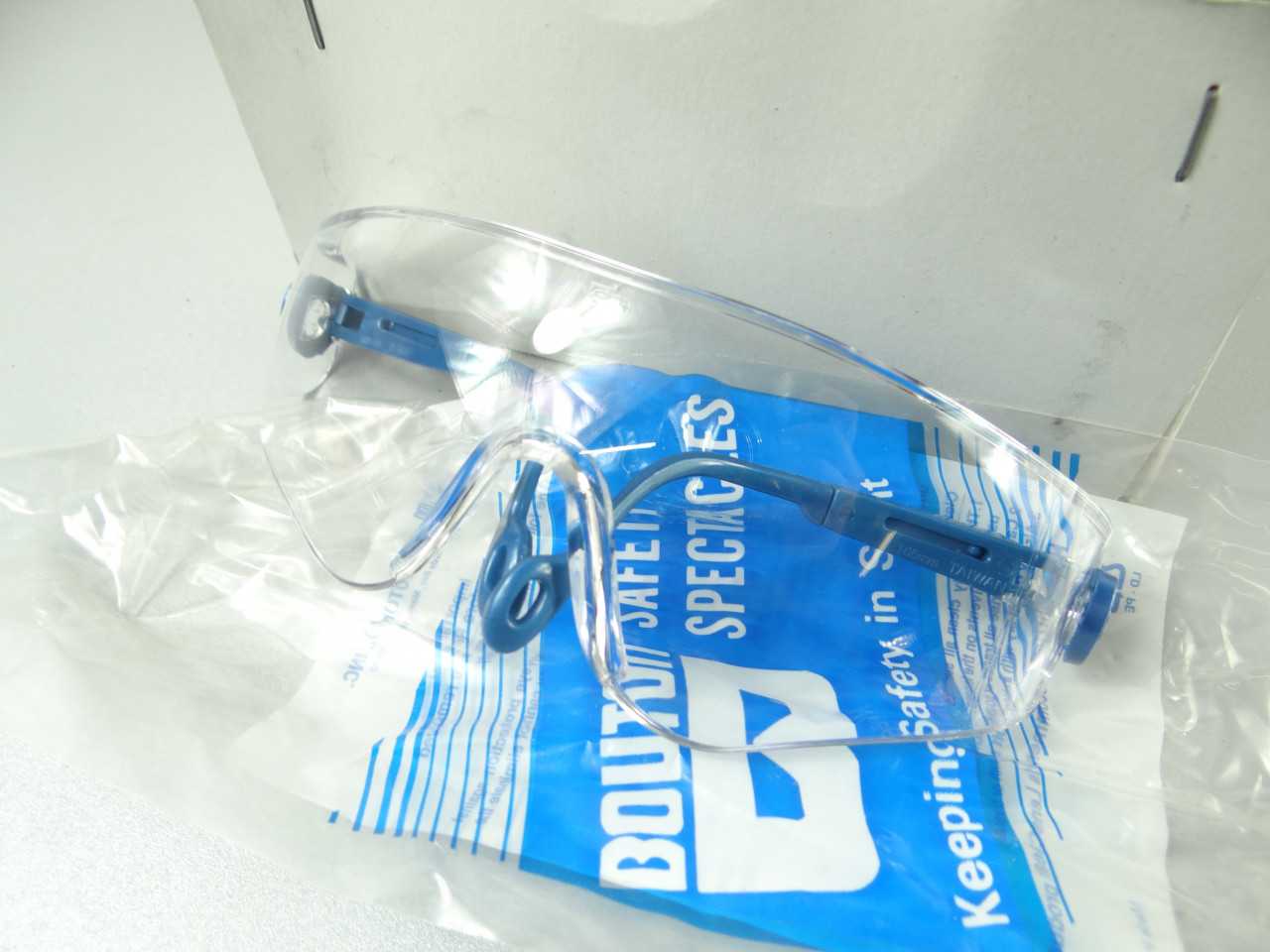 Box of 9 NEW Bouton Blue Temple Safey Glasses - MISCELLANEOUS
