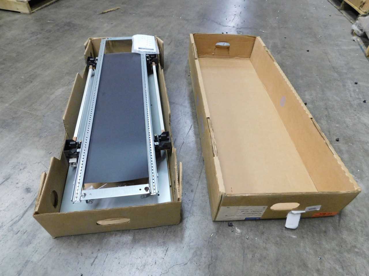Lot of 1 Panelboard - ELECTRICAL COMPONENTS