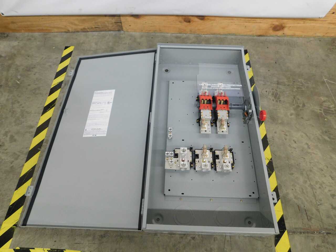 Pallet of 1x Un-Used DH225NRK Switches - ELECTRICAL PARTS