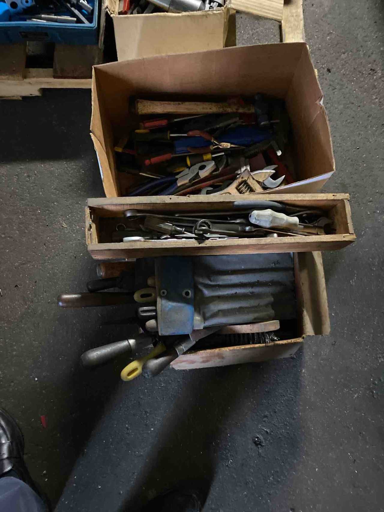 Hand tools - ELECTRIC POWER TOOLS