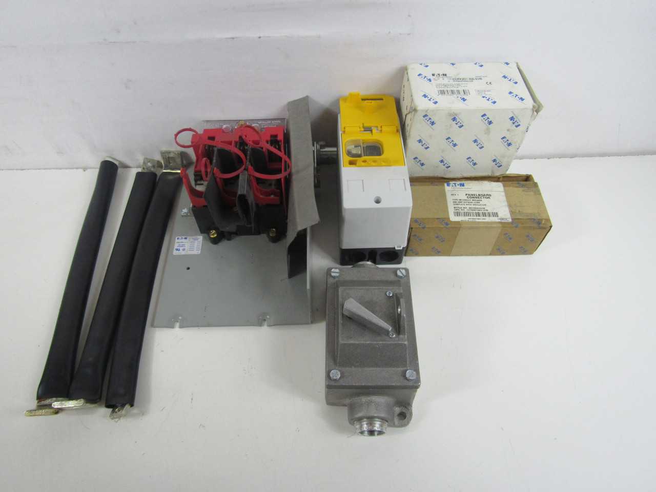 Lot of Quantity 1x ENCLOSURELOT-1 Electrical Enclosure - ELECTRICAL ENCLOSURES