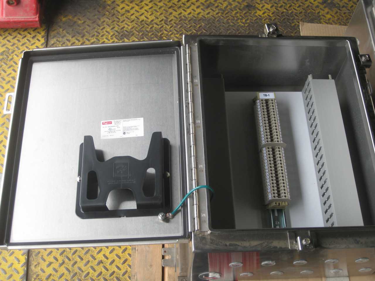 Coring enclosures  QTY 4 - MISCELLANEOUS