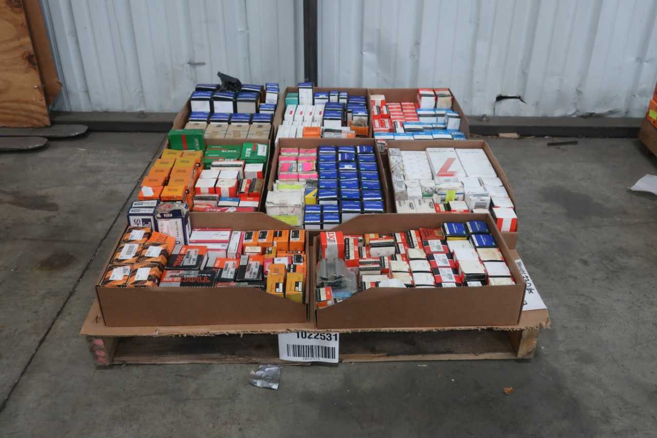 PALLET OF ASSORTED LINEAR MOTION BLOCK, BEARINGS AND SLIDE BUSHINGS - BEARINGS