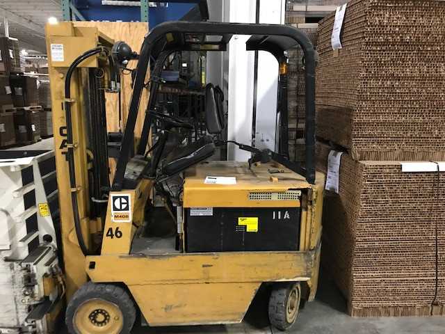 1985 Caterpillar M40B sitdown counterbalance Grand Rapids MI - FORKLIFTS