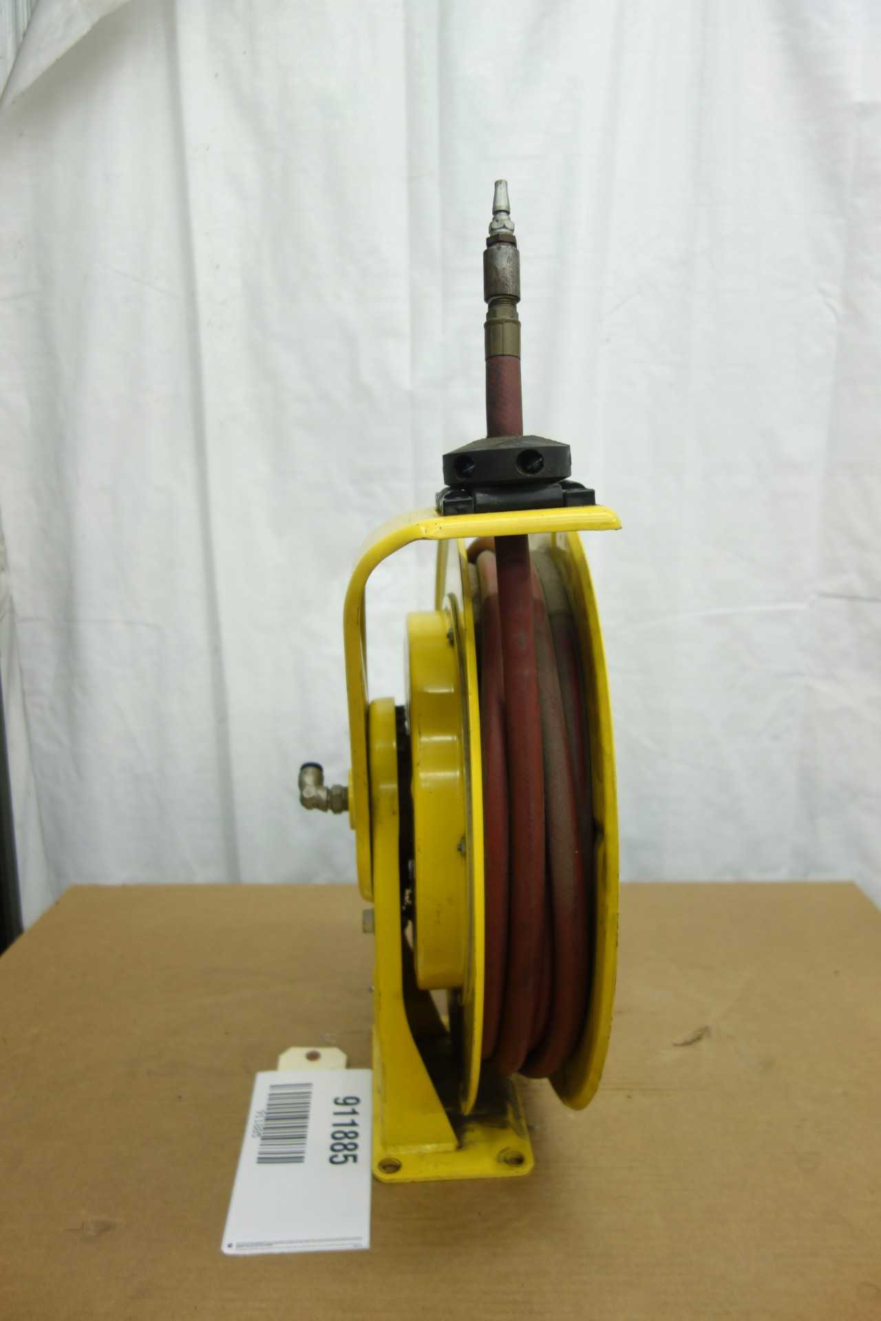 HUBBELL RETRACTABLE HOSE REEL - HOSE