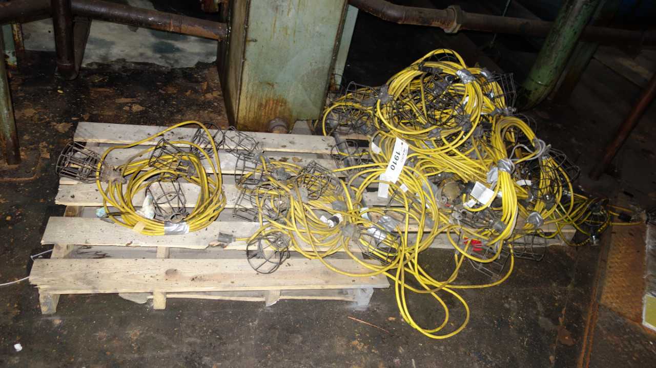 3 PALLETS OF ASSORTED ELECTRICAL EXTENSION CABLES - ELECTRICAL COMPONENTS