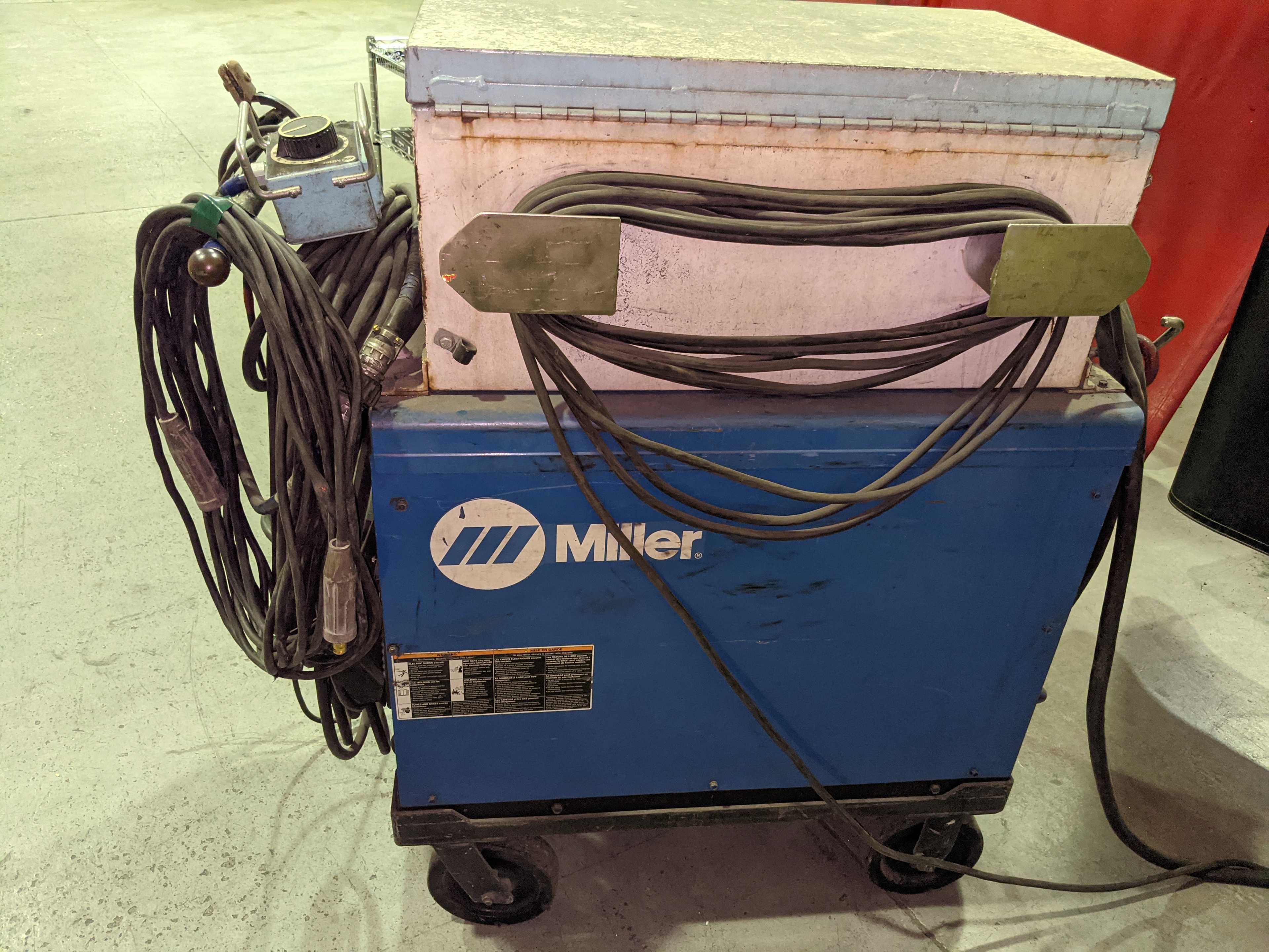 WELDER - WELDING EQUIPMENT WELDER - WELDING EQUIPMENT