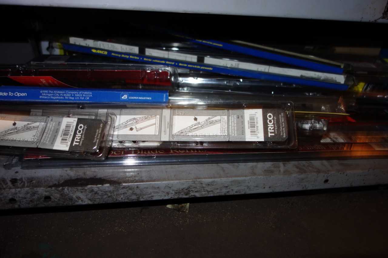CONTENTS OF 3 SHELVING, AUTOMOTIVE LIGHTING - SHELVING
