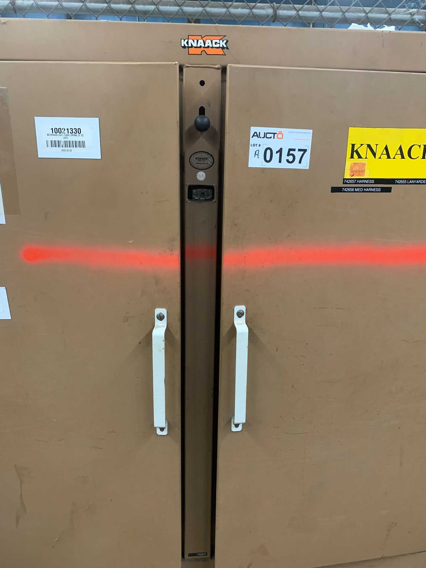 Knaack Box - TOOL STORAGE Knaack Box - TOOL STORAGE