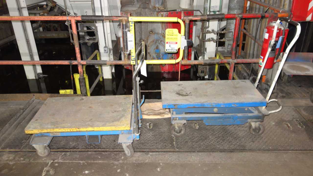 LOT OF 2 MANUAL LIFT CARTS 770LB AND 1100LB - MISCELLANEOUS