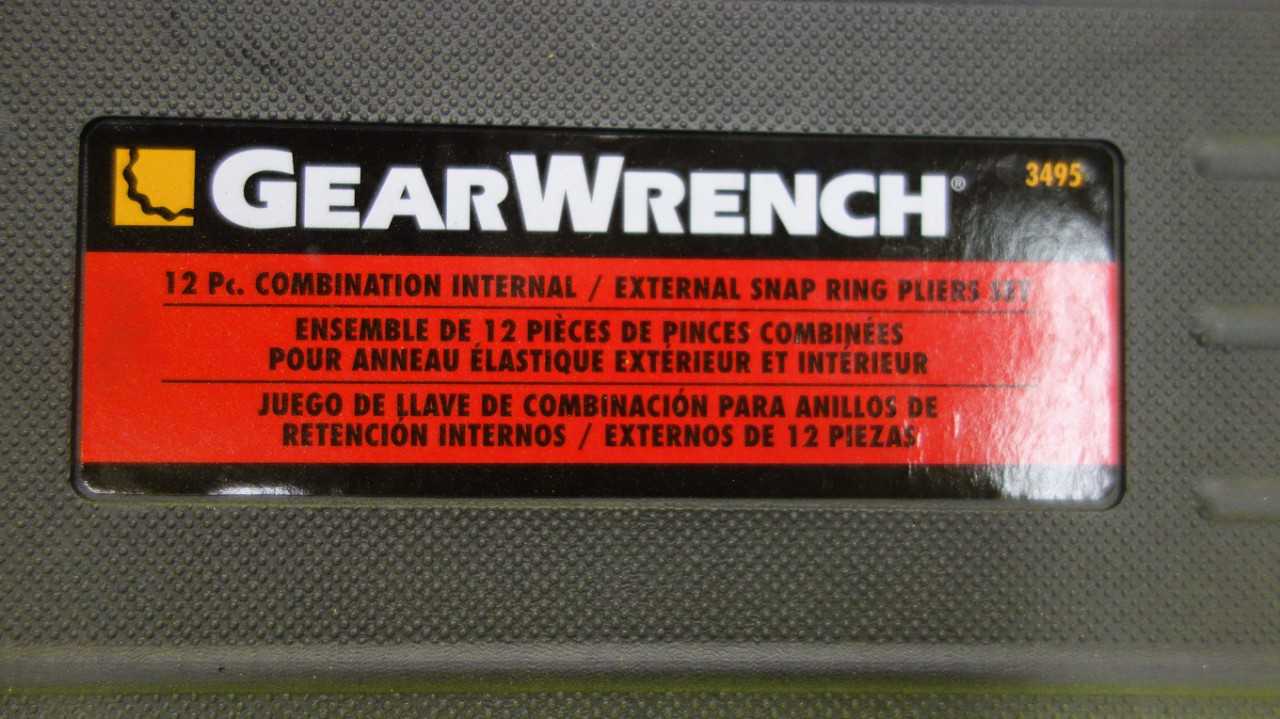 GEAR WRENCH 12 PC COMBINATION INTERNAL EXTERNAL SNAP RING PLIERS SET - HAND TOOLS