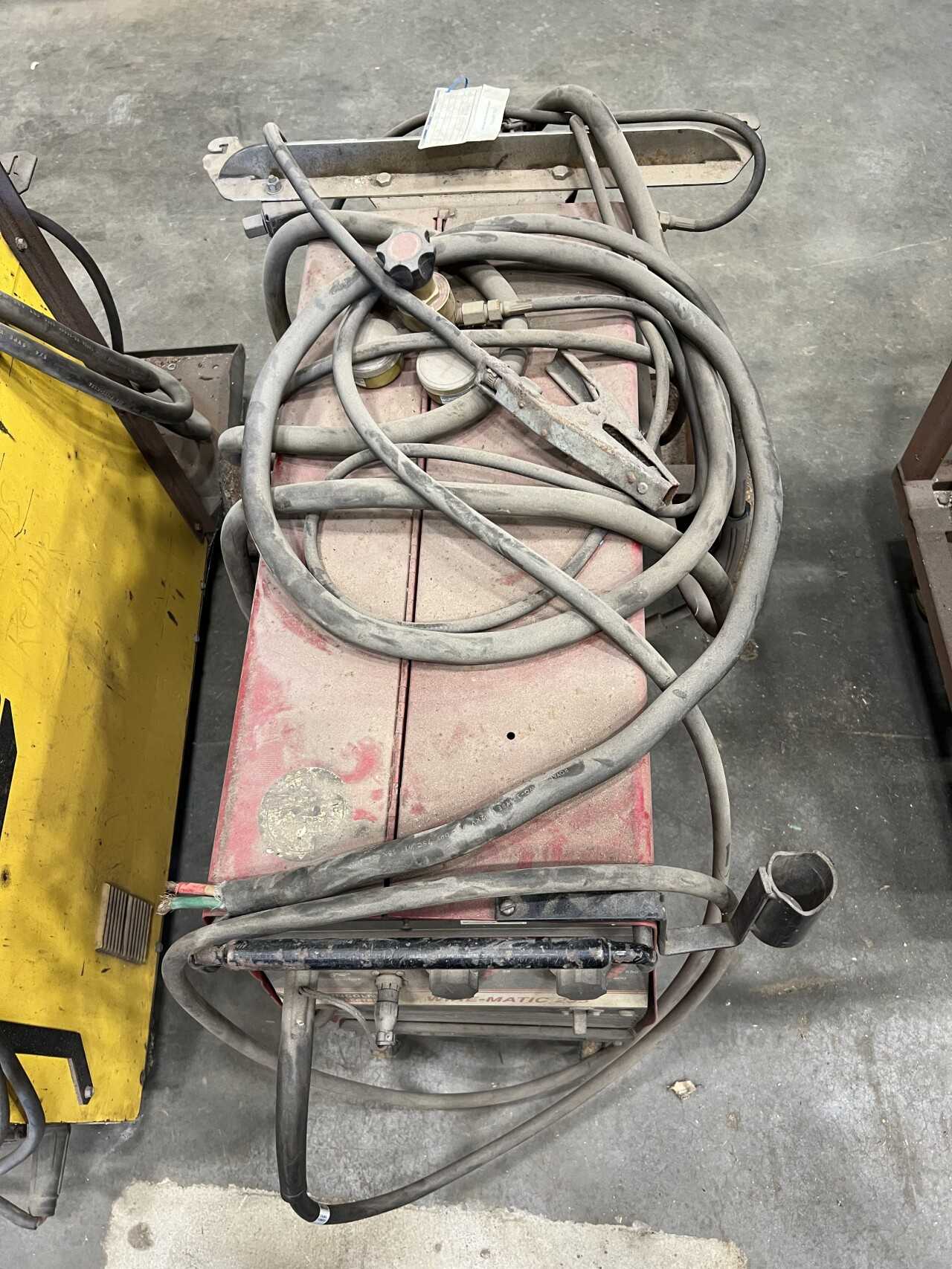 Lincoln Wire-Matic 255 Welder Type WM-255 - WELDING EQUIPMENT
