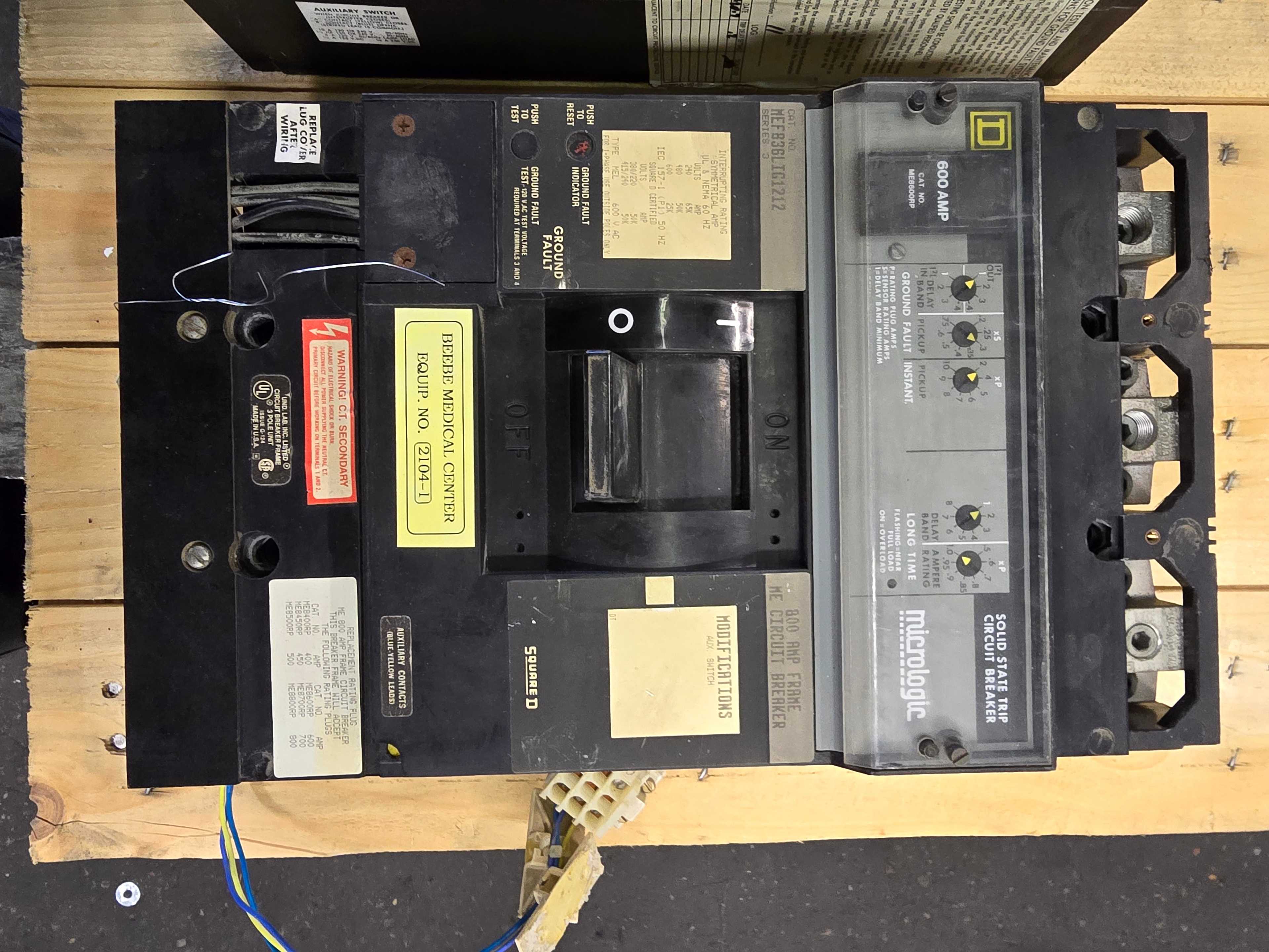 SQUARE D 800 AMP CIRCUIT BREAKER W/ 600 AMP TRIP - MEF836LIG1212 - CIRCUIT BREAKERS