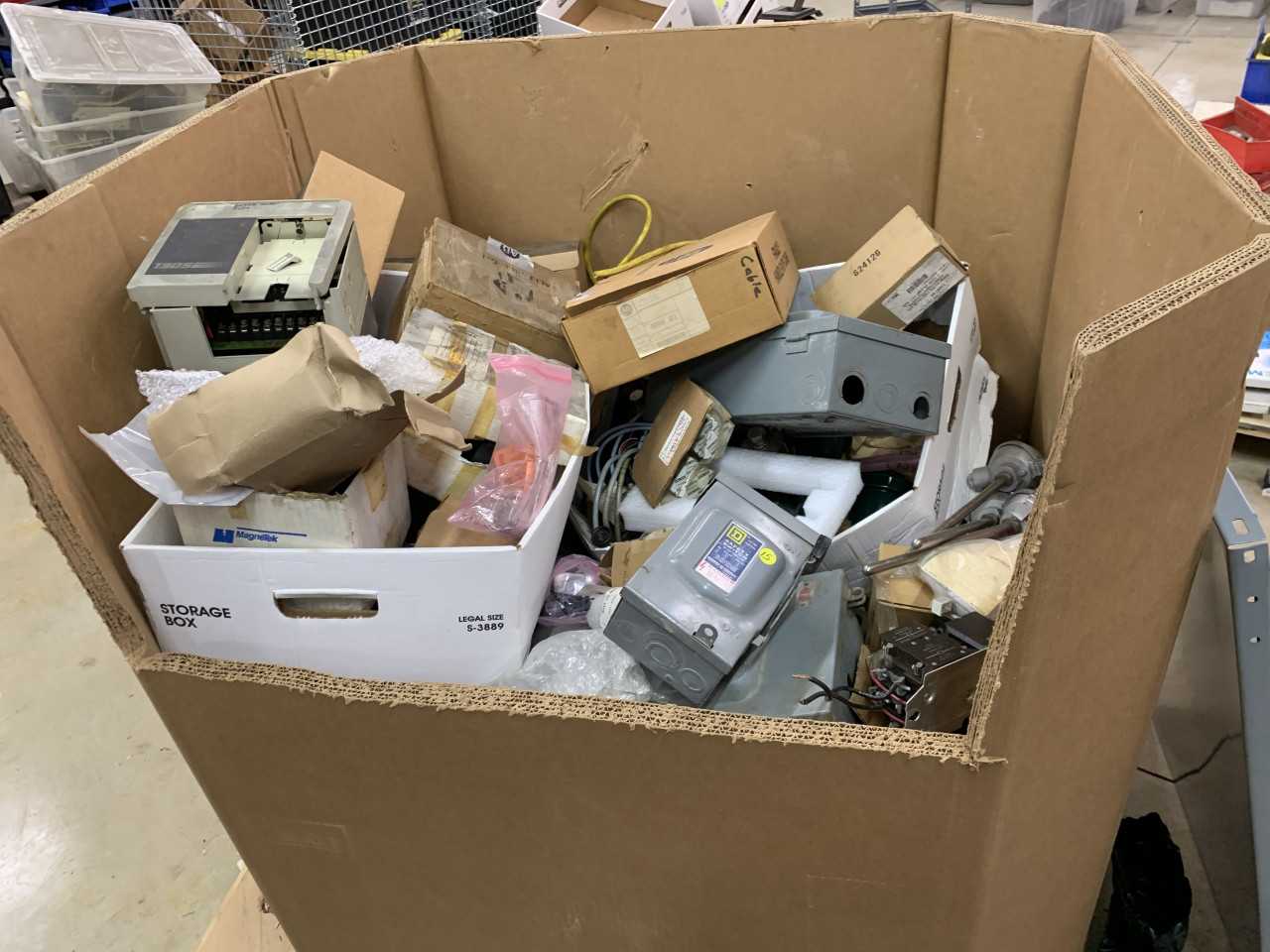 LARGE CRATE OF ELECTRICAL AUTOMATION EQUIPMENT PARTS ALLEN-BRADLEY SQUARE D - ELECTRICAL COMPONENTS