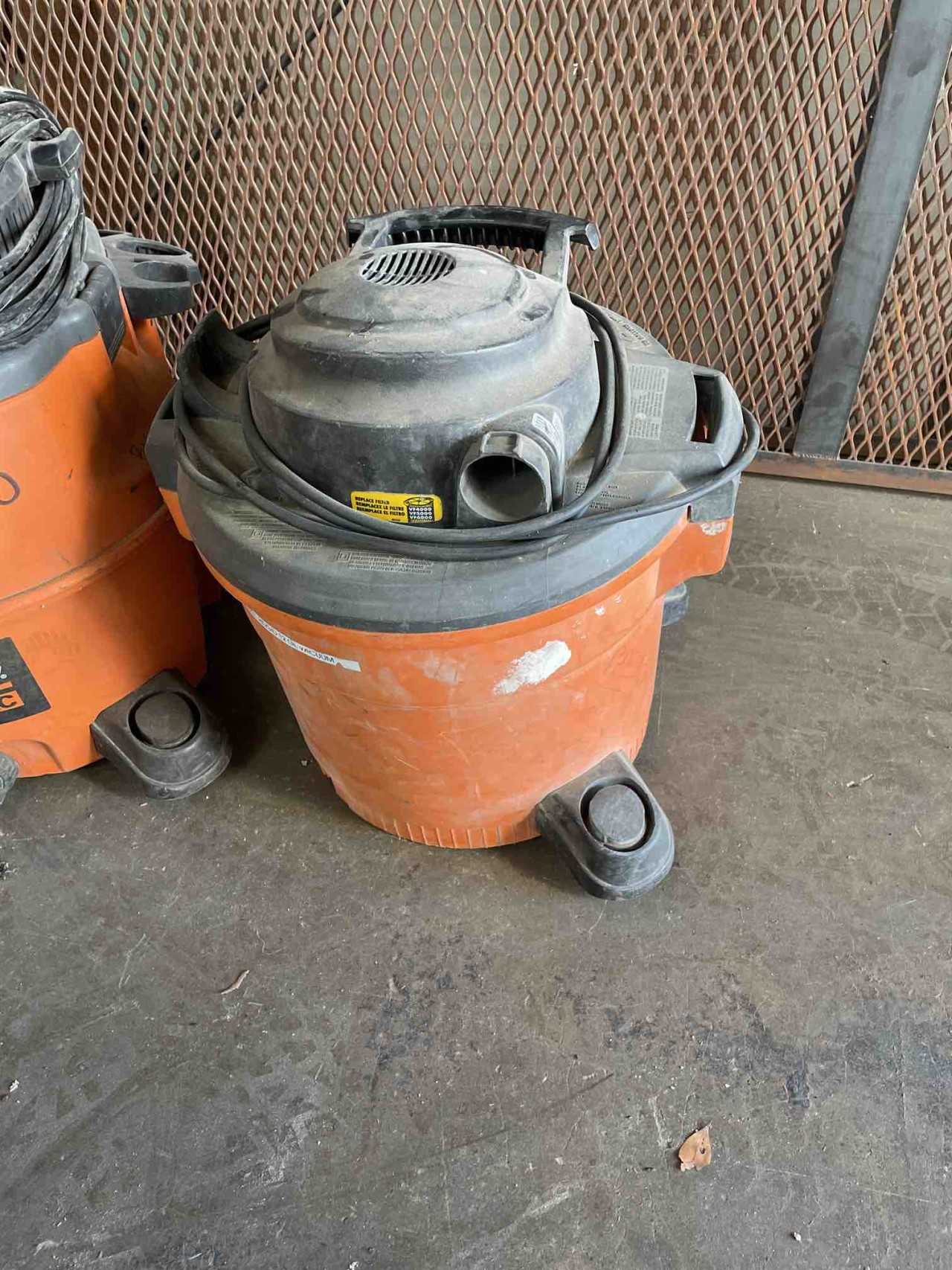 Lot of 2 Ridgid Shop Vacuum 12 gallon - MATERIAL HANDLING