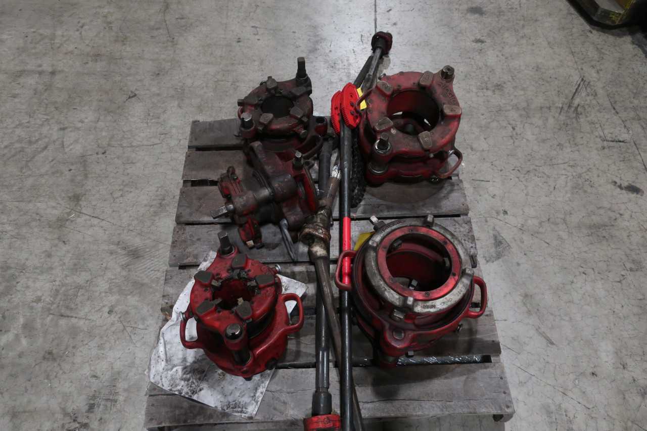 1 PALLET OF ASSORTED THREADER DIE HEADS AND PARTS - TOOL HOLDERS