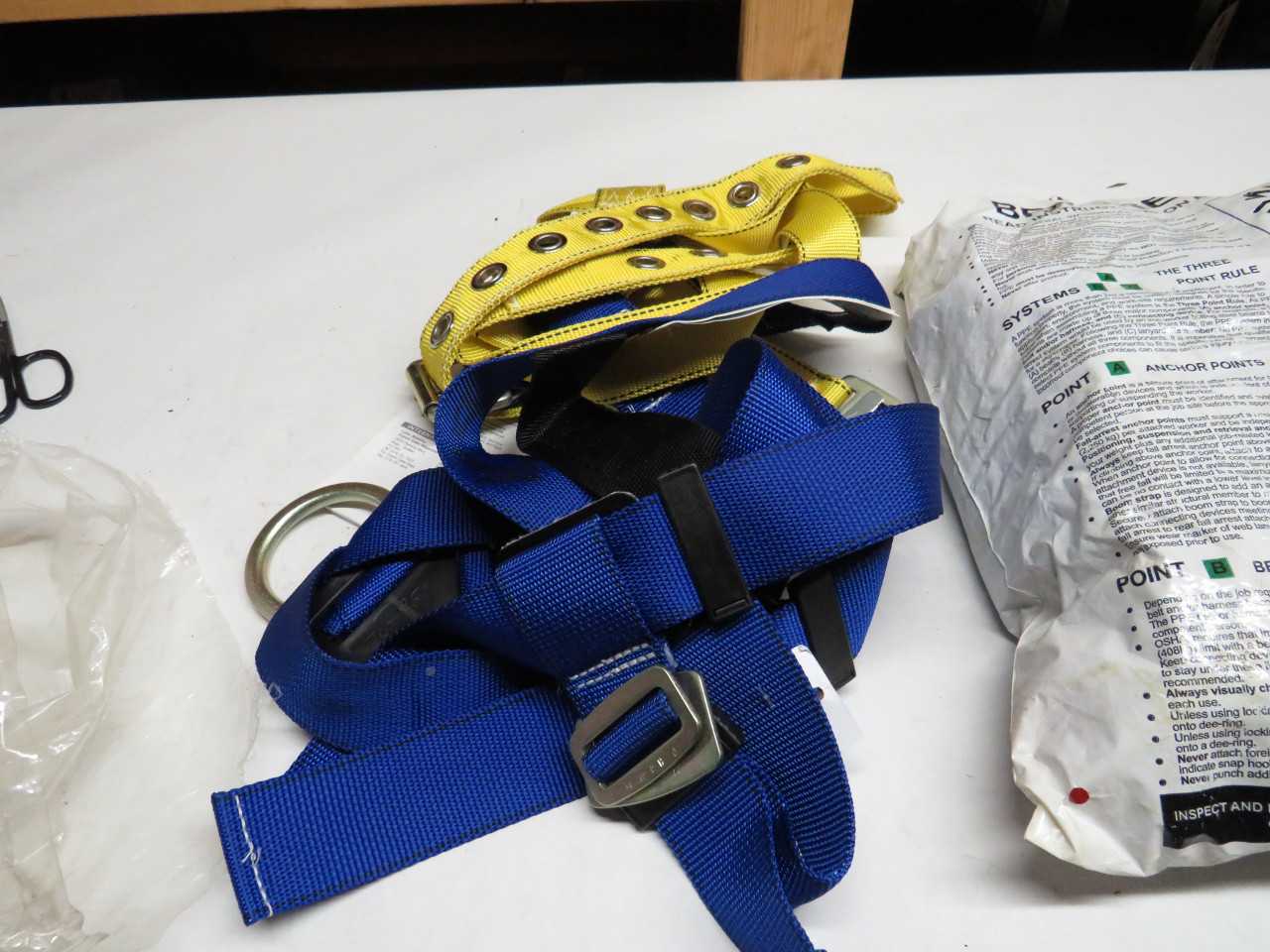 LOT OF 2 ALTEC DIRECT & NORTH, FP100 FALL PROTECTION EQUIPMENT, 0-704-20872 - SAFETY EQUIPMENT