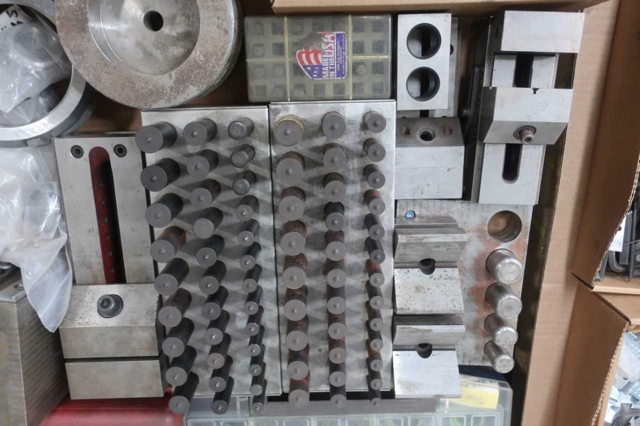 2 PALLETS OF ASSORTED HAND TOOLS - HAND TOOLS