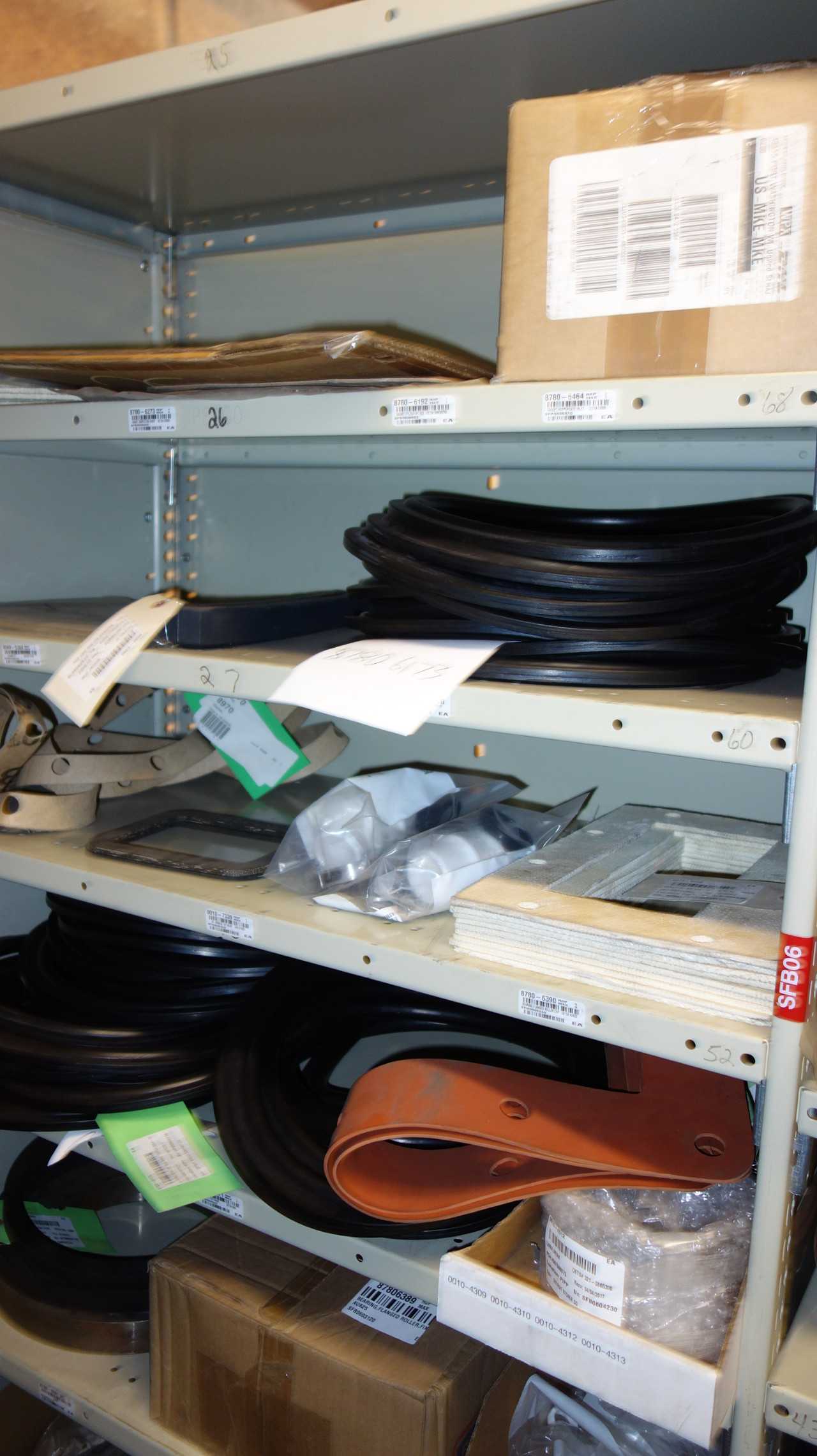 CONTENTS OF 3 SHELF COLUMNS, VALVE & PUMP PARTS - VALVES