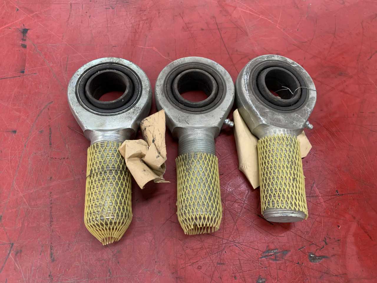 LOT OF 3 ROD BEARINGS - BEARINGS