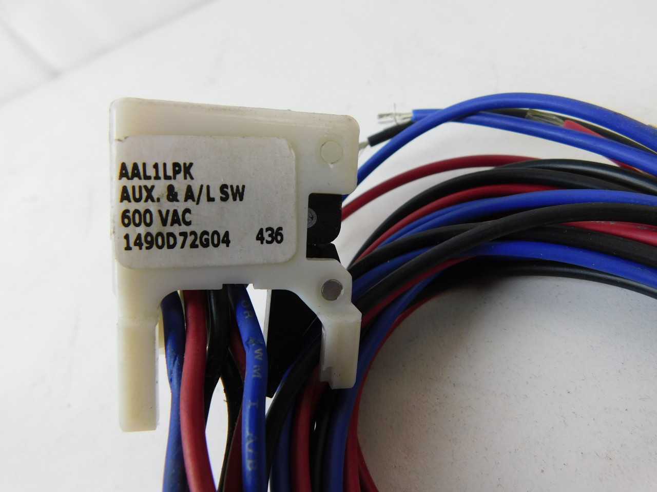 Quantity of 3x AAL1LPK Switches - ELECTRICAL COMPONENTS