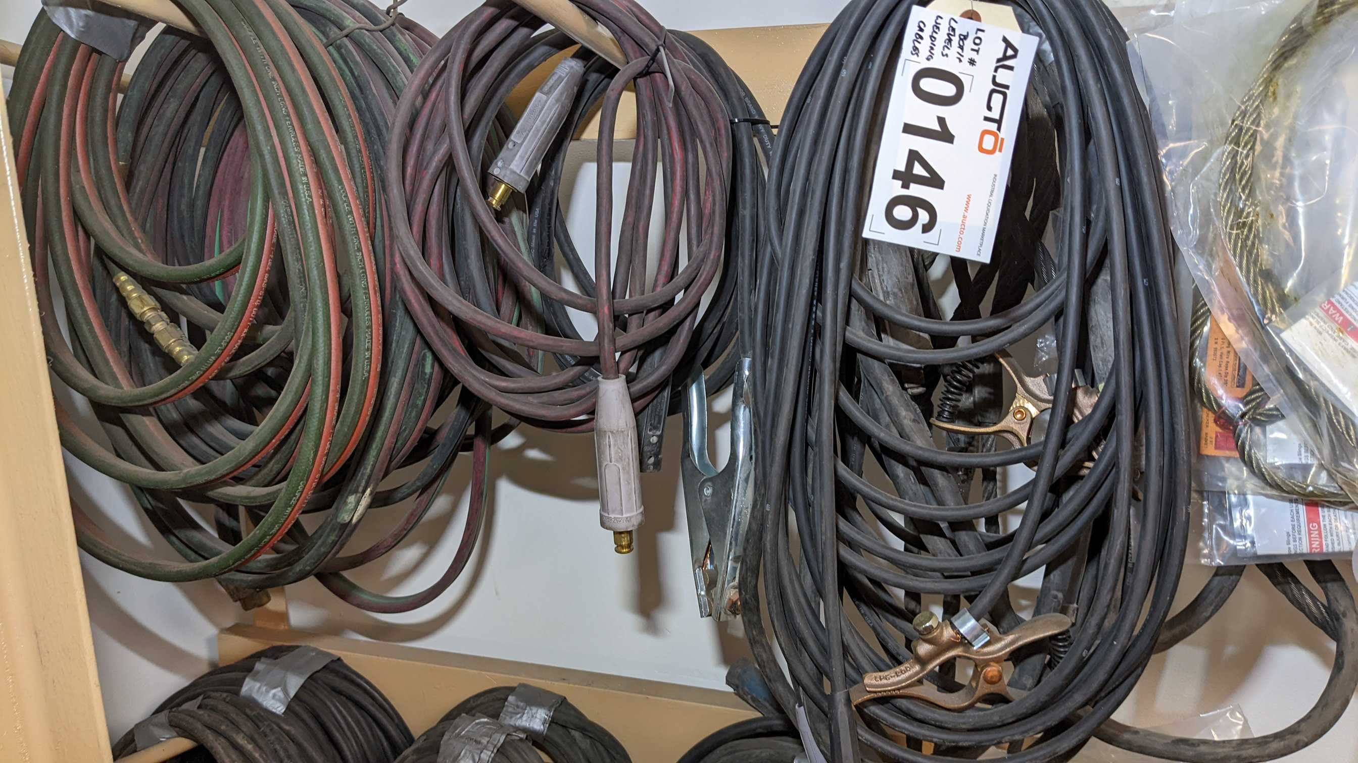 LOT OF WELDING CABLES - WELDING EQUIPMENT
