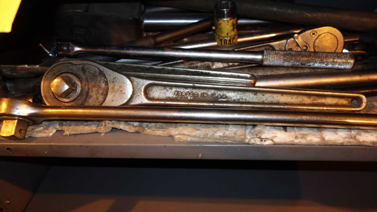 CONTENTS OF SHELF SECTION - MACHINING ACCESSORIES & TOOLING