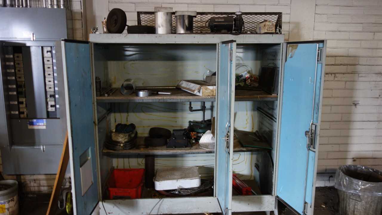 CONTENTS OF CABINET, ASSORTED REPLACEMENT PARTS, TOOLING - INDUSTRIAL PARTS
