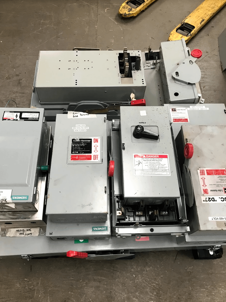 Assorted Electrical Lot (22) - ELECTRICAL COMPONENTS