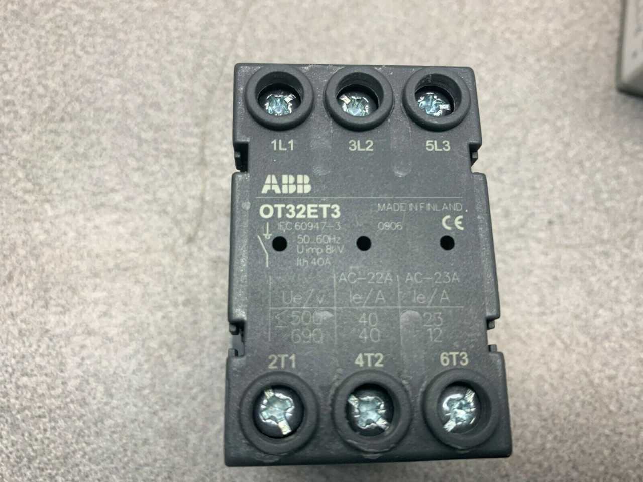 NEW IN BOX ABB DISCONNECT SWITCH 1SCA022352R6870 - DISCONNECT SWITCHES