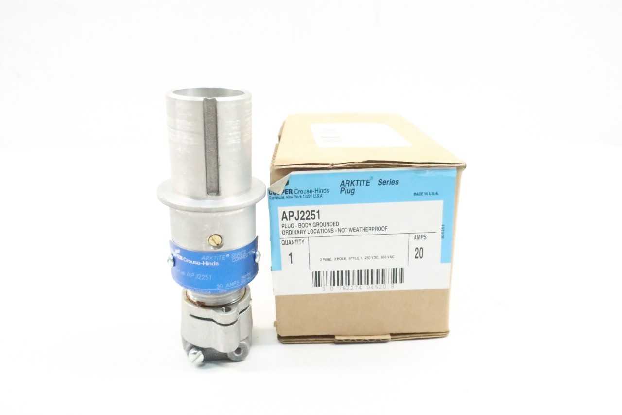 CROUSE HINDS APJ2251 ARKTITE PLUG 2P 2W 20A AMP - CONDUIT FITTING