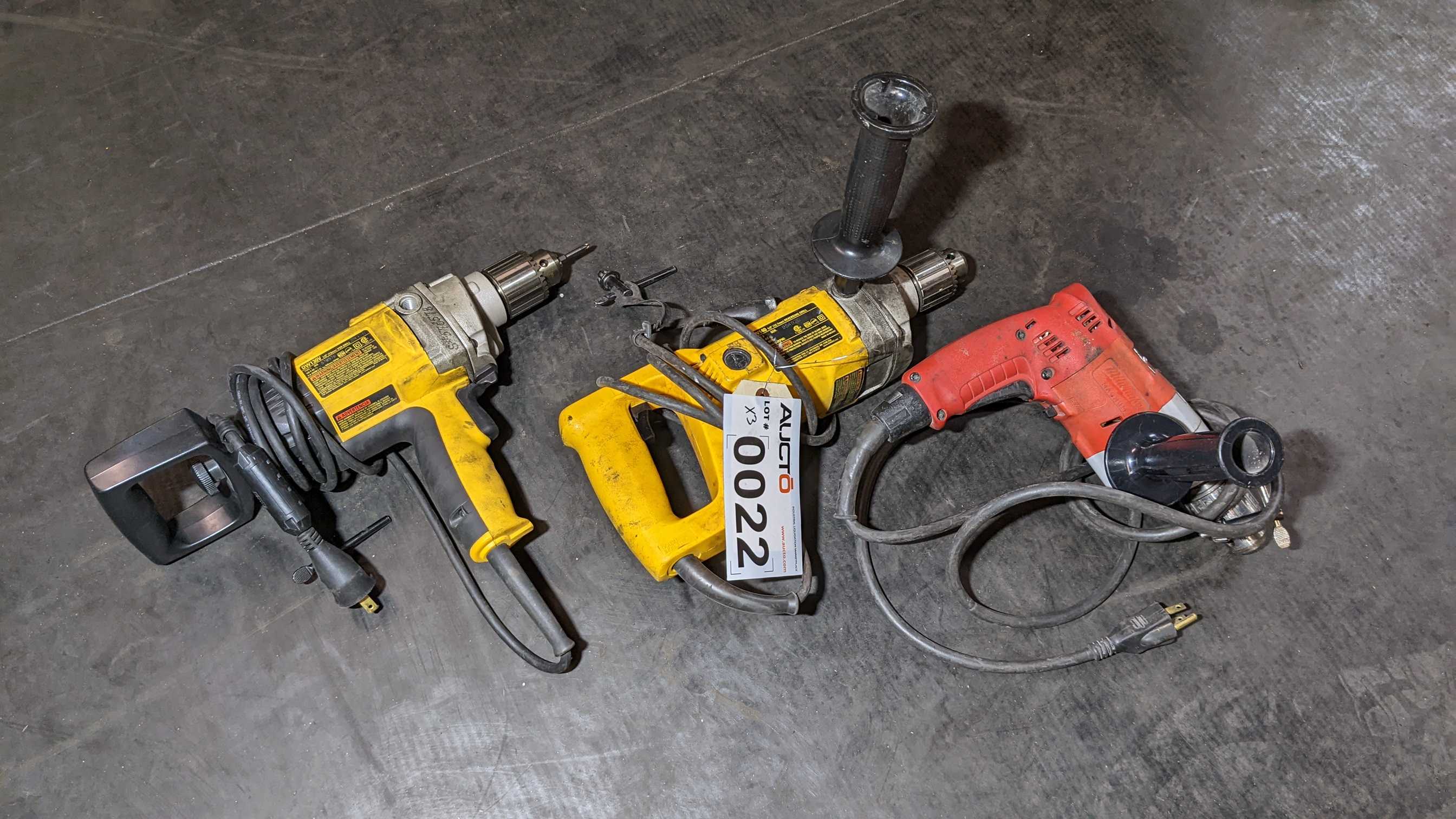LOT OF 3 DRILLS - ELECTRIC POWER TOOLS