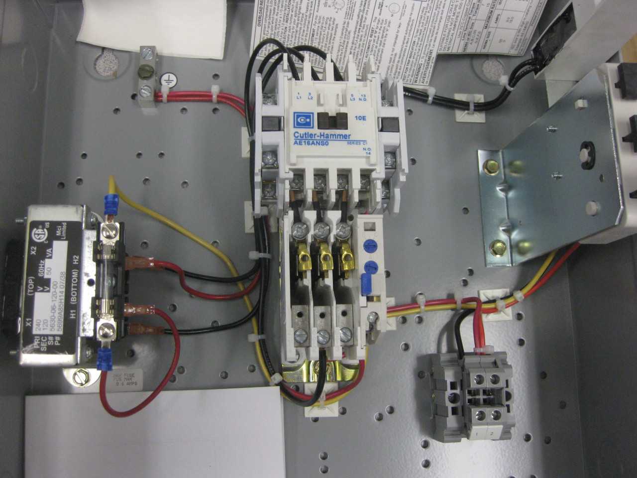 Eaton Enclosed control box QTY 1 - AUTOMATION & CONTROLS