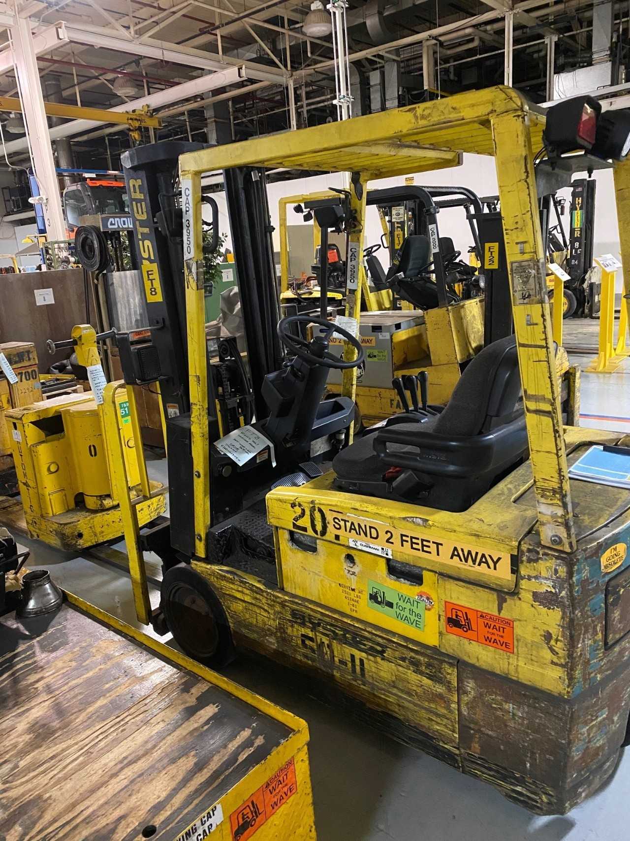 Hyster 4000# Lift Truck - FORKLIFTS