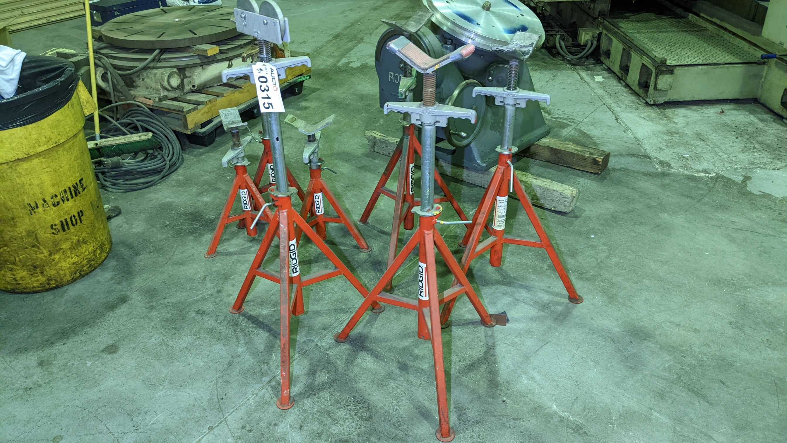 LOT OF 7 PIPE JACKS - ELECTRIC POWER TOOLS LOT OF 7 PIPE JACKS - ELECTRIC POWER TOOLS