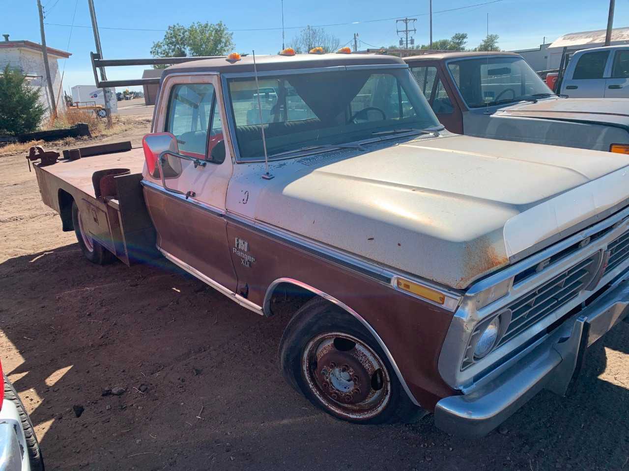 Ford F350XLT Pickup Welding Bed Needs Engine Work - INDUSTRIAL PARTS