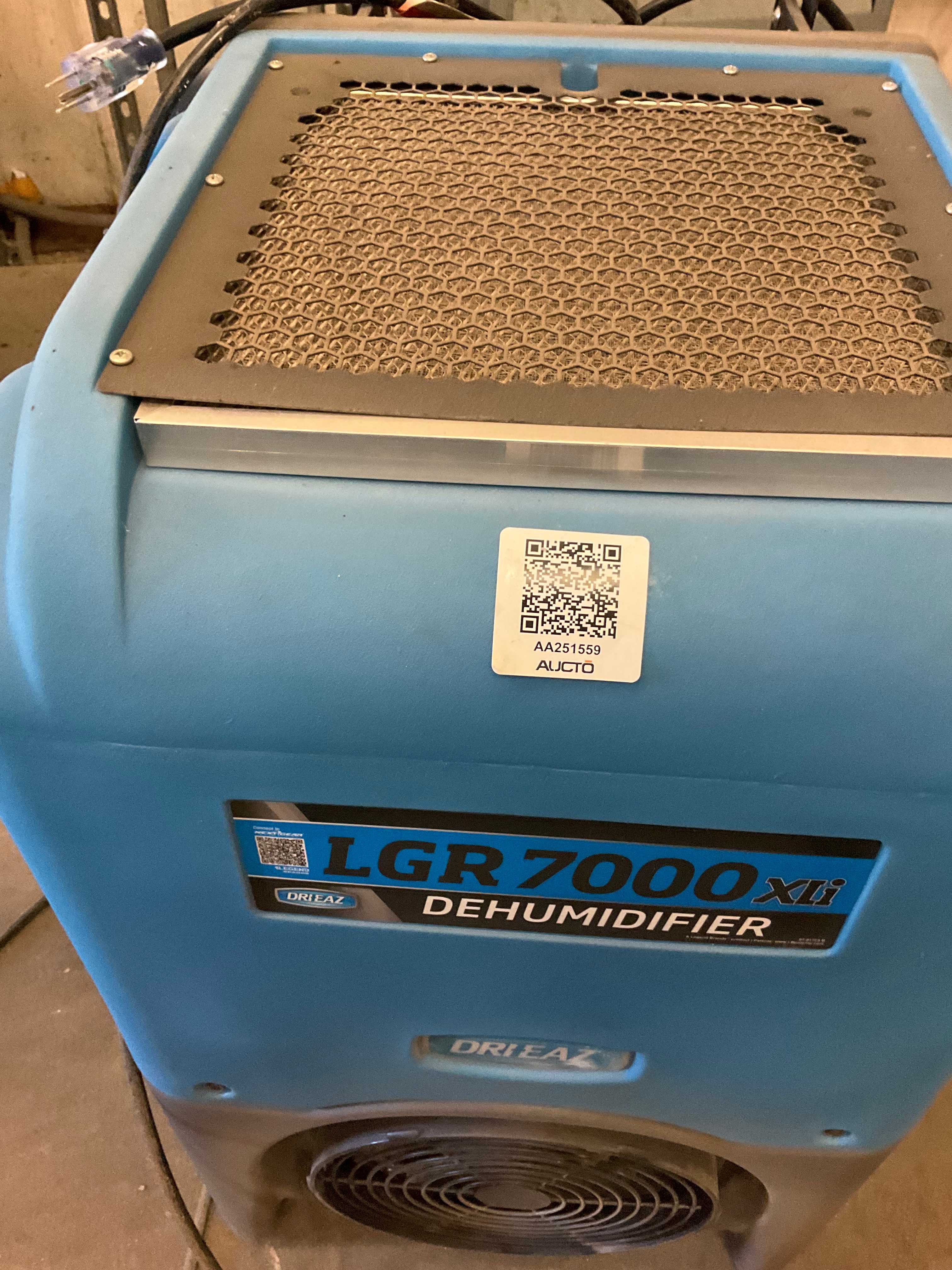 DRI-EAZ LGR 7000 XLI F412 DEHUMIDIFIER - DEHUMIDIFIER