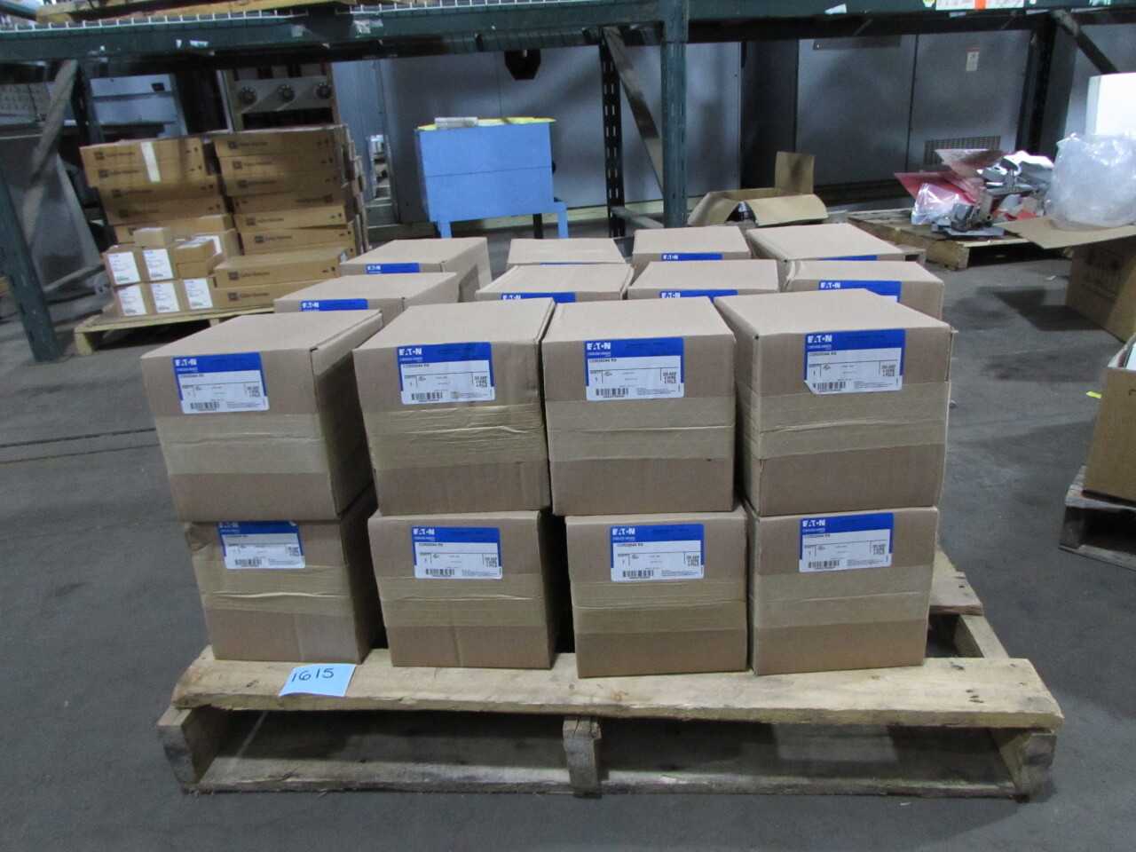 Eaton Receptacles - PLUGS & RECEPTACLES