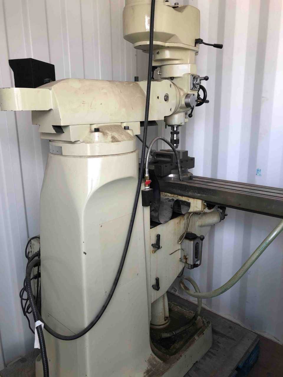 1999 Modern 2VS Milling Machine - MILLING MACHINES