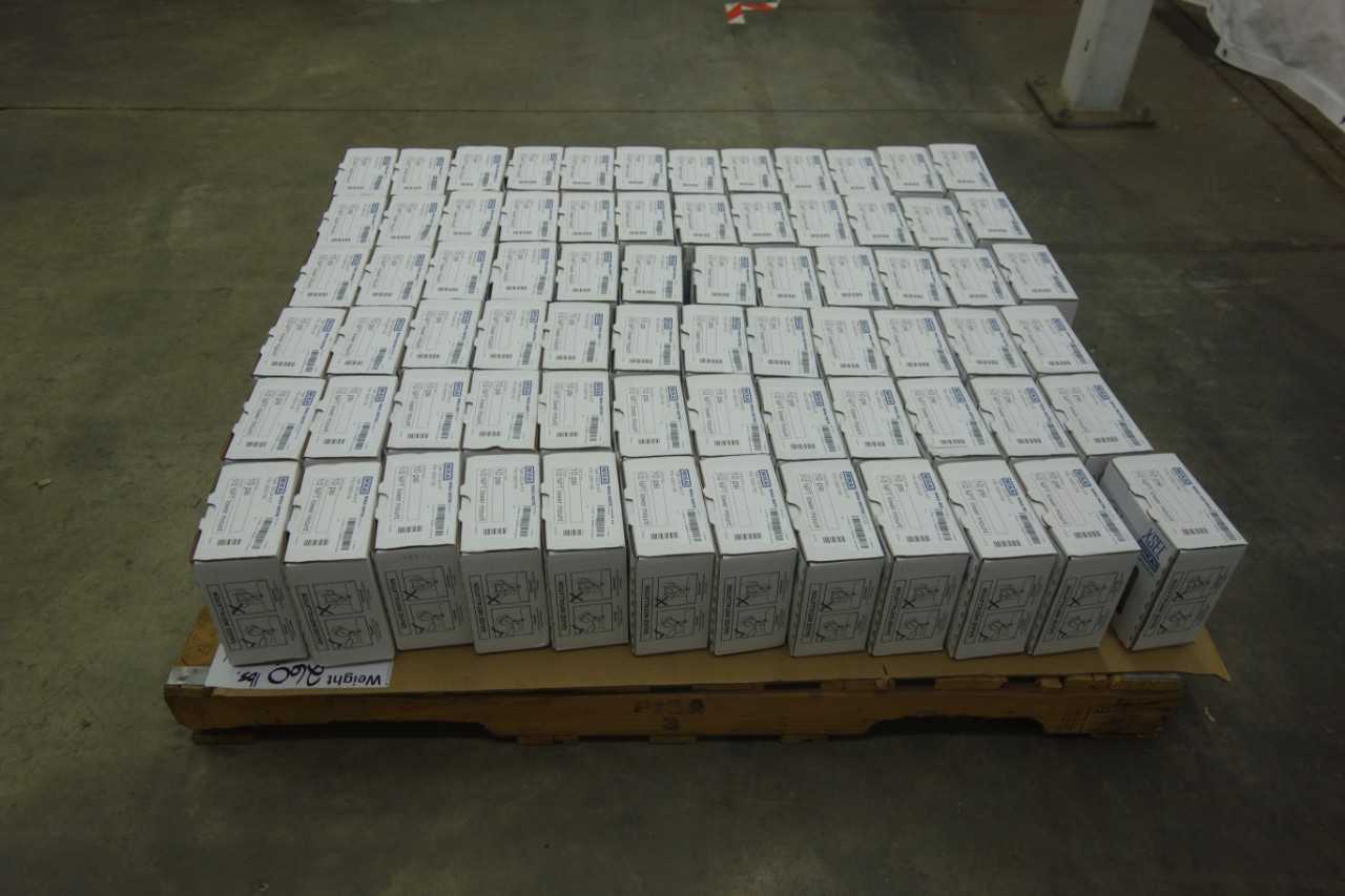 PALLET OF WIKA INSTRUMENTS 233.34 4.5 IN PRESSURE GAUGES - INSTRUMENTATION