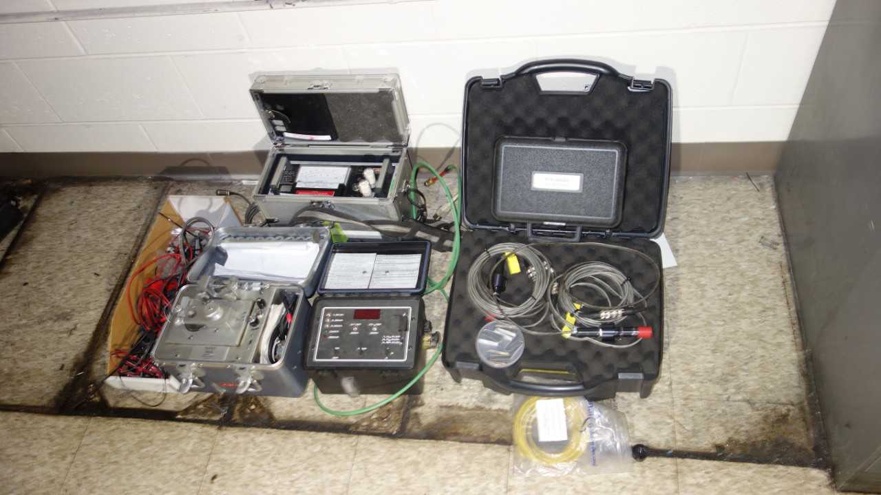 LOT OF ASSORTED TEST EQUIPMENT, ANALYZERS - INDUSTRIAL PARTS