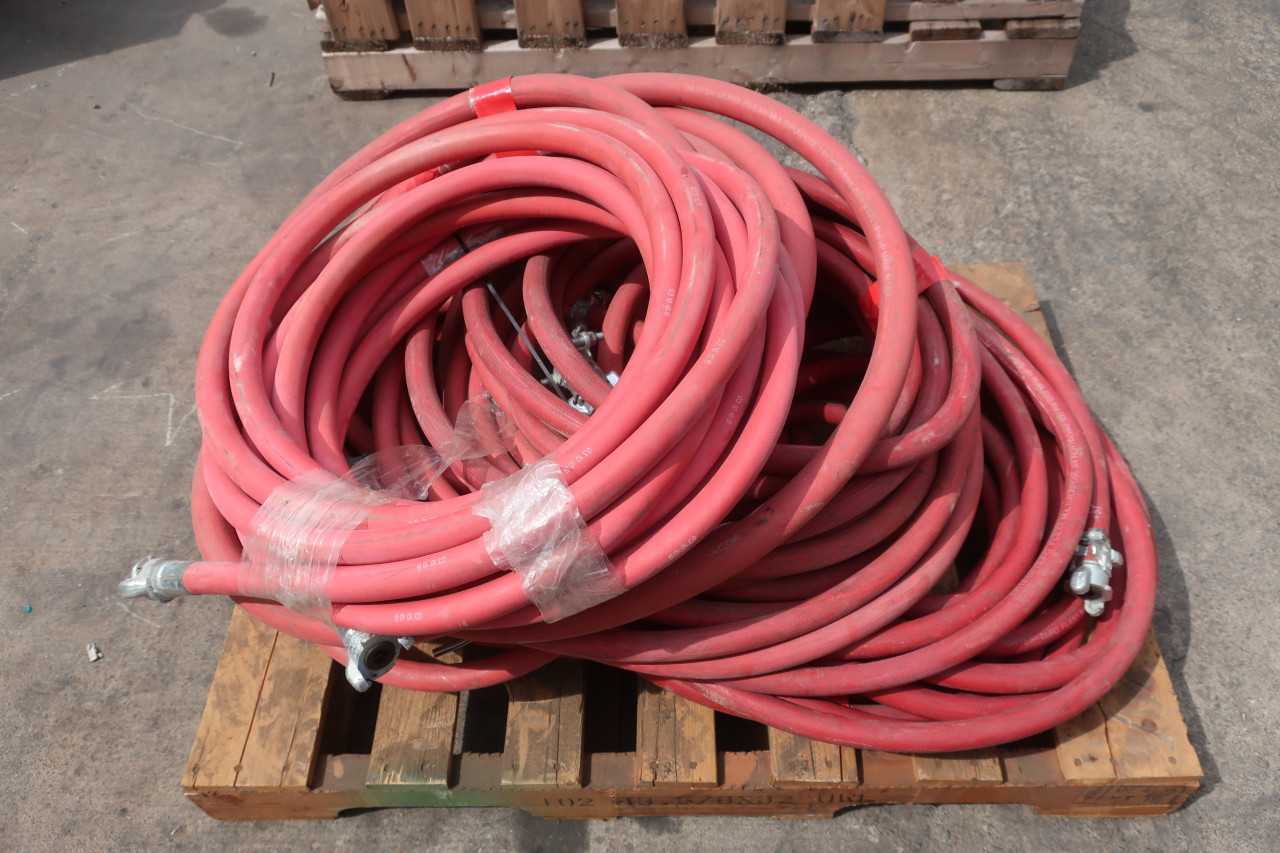 1 PALLET OF GATES DUROFLEX 1IN MULTIPURPOSE HOSES - HOSE