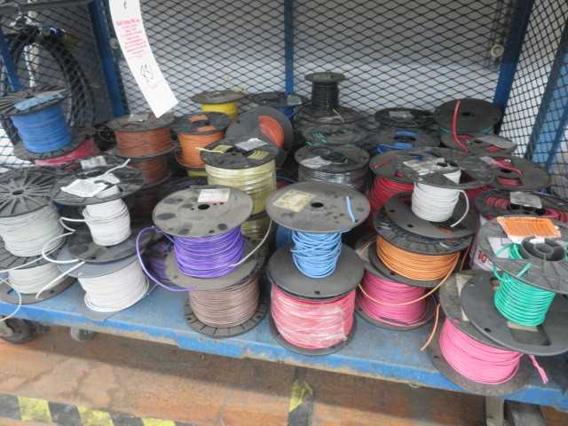 WIre Some New, (lot) - MISCELLANEOUS