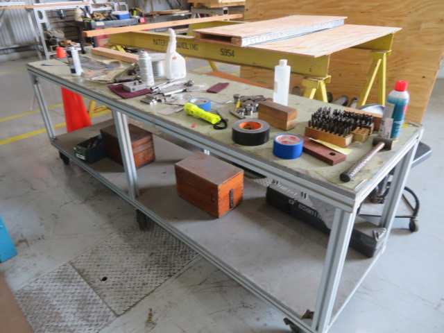 Aluminum Table on wheels - MISCELLANEOUS